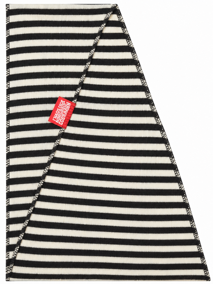 NØRGAARD PÅ STRØGET TØRKLÆDE, TRIANGLE BLACK/ECRU WOOL