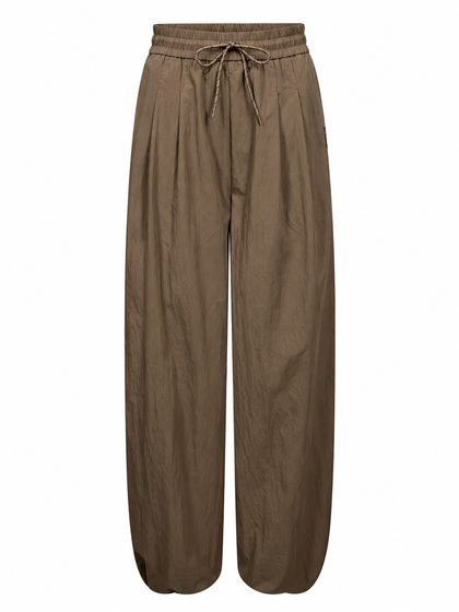 CO' COUTURE BUKS, ALINA PULL-ON BROWN