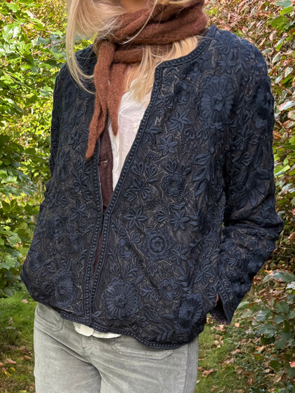 MAISON HOTEL JAKKE, BALANI DARK BLUE