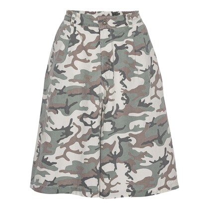 AMAZE SHORTS, SAGA CAMO