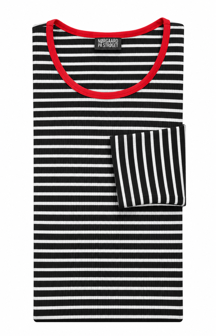 NØRGAARD PÅ STRØGET T-SHIRT, 101 KAY BLACK/ECRU/RED