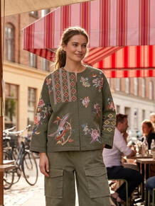 AMAZE CPH JAKKE, NOA ARMY