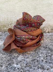 WAUW TØRKLÆDE, PAISLEY SILK CHOCO 