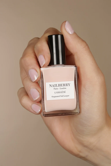 NAILBERRY NEGLELAK, CANDY FLOSS