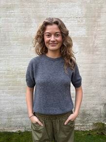 BY LUND STRIK, GRETHE GRÅ