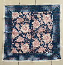 ZEN ETHIC TØRKLÆDE, SQUARE ROSES BLUE