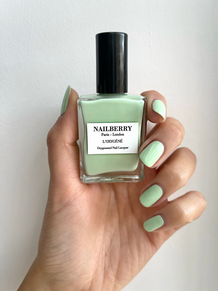 NAILBERRY NEGLELAK, MINTY FRESH