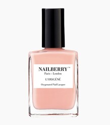 NAILBERRY NEGLELAK, A TOUCH OF POWDER