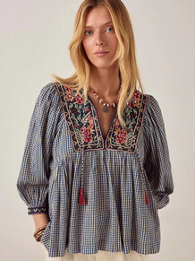 MAISON HOTEL BLUSE, APRIL BLUE PICNIC