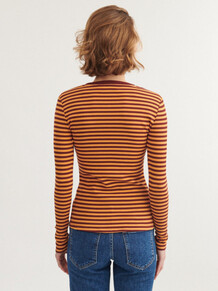 BASIC APPAREL TEE, LUDMILLA 802 BUCKSIN/BORDEAUX