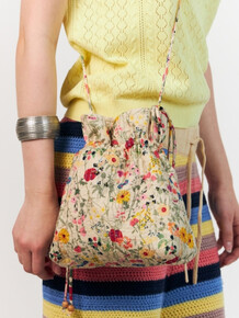 LOLLYS LAUNDRY TASKE, LOTUS FLOWER PRINT