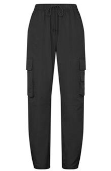 GOSSIA BUKS, MALLE BLACK