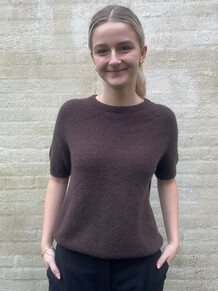 BY LUND STRIK, GRETHE BRUN