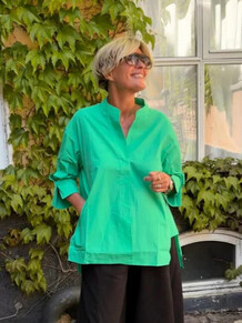 WAUW BLUSE, LUNA LOBSTER GREEN