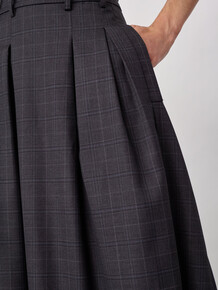 CO' COUTURE NEDERDEL, ELORA CHECK PLEAT DARK GREY