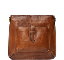 RE: DESIGN TASKE, LILIA SMALL URBAN WALNUT