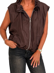 MARTA VEST, 68821 MORO