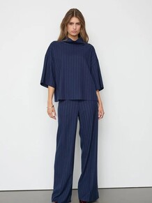 CO' COUTURE BLUSE, GABIE PIN FUNNEL NAVY