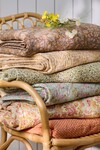 IB LAURSEN TÆPPE, QUILT SJALSMØNSTER