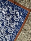 BY LUND TØRKLÆDE, SILKE BRUN/NAVY