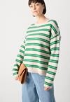 MOS MOSH STRIK, KHAI TWO STRIPE AMAZON