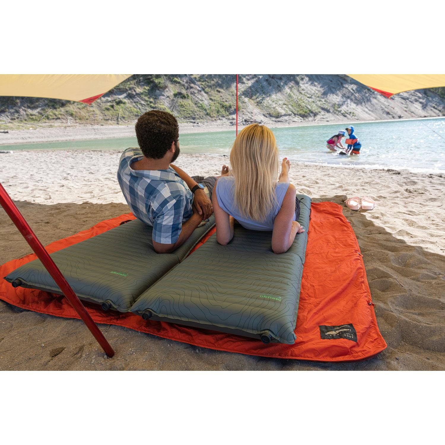 Therm-a-Rest Argo blanket size 198 x 182 cm Outer Space Blue