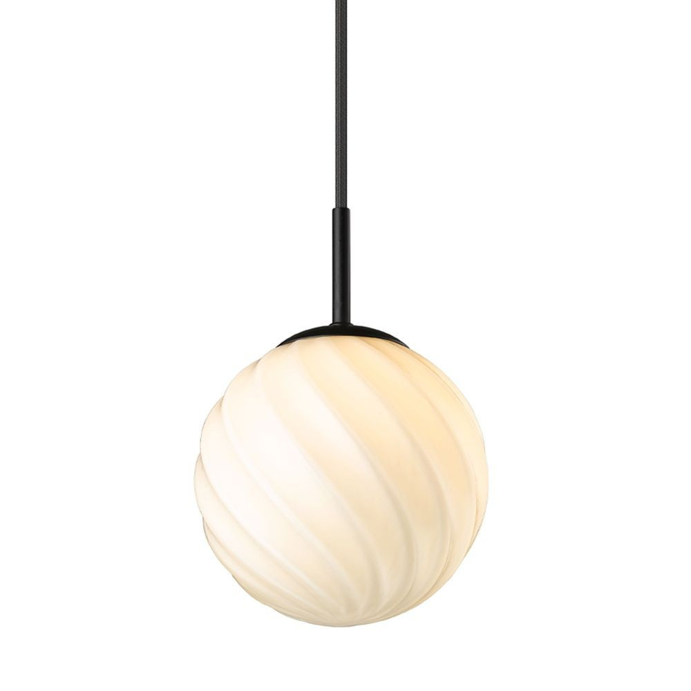 Halo Design - Twist Ball Hanglamp Ø15 Opal/Black