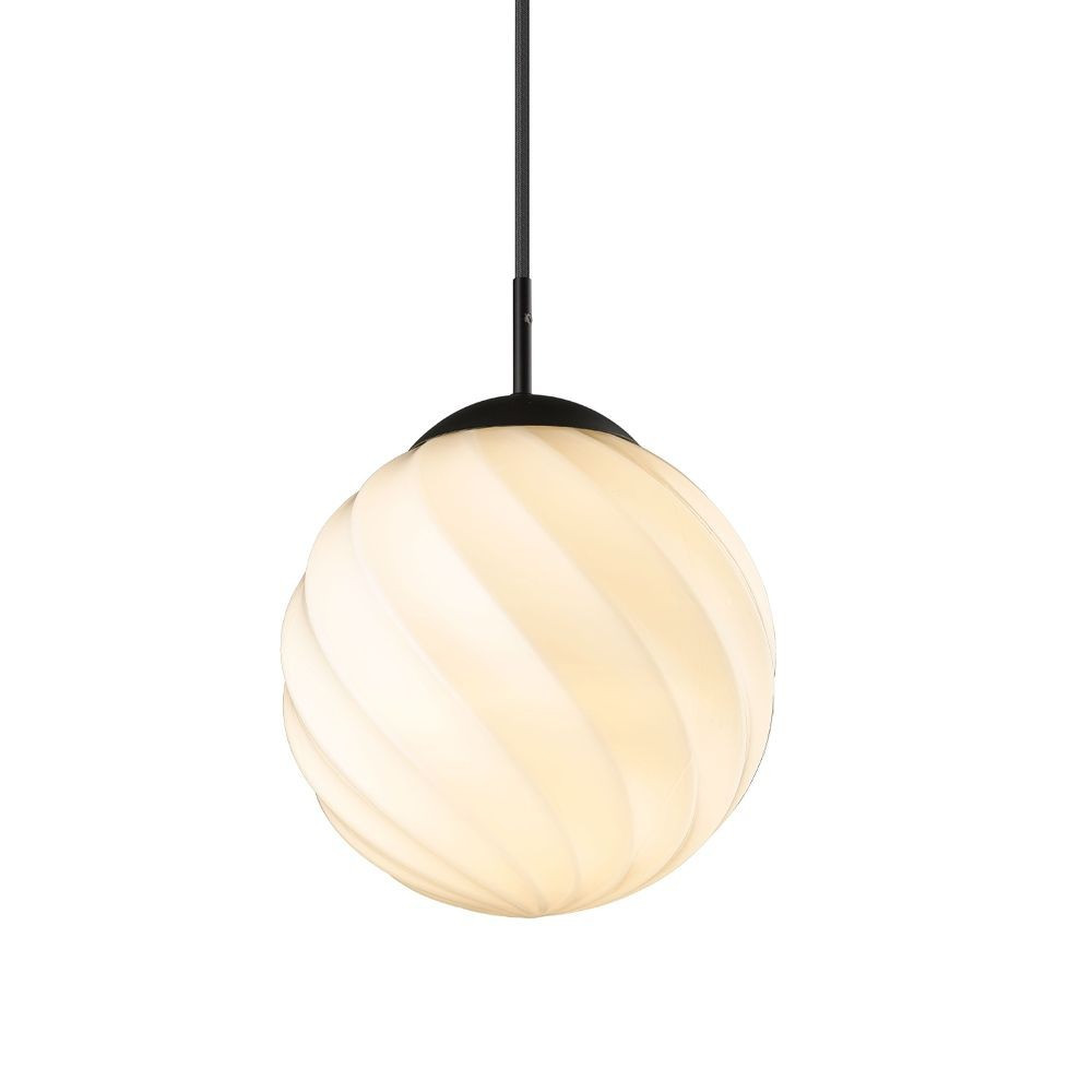 Halo Design - Twist Ball Hanglamp Ø25 Opal/Black Halo Design