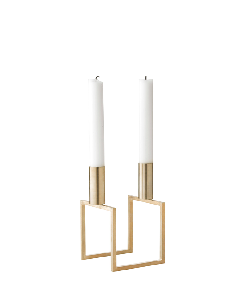 opkald Rummet Ryg, ryg, ryg del Fri fragt over 499,- ♥ Kubus Line lysestage i nikkel ♥ By Lassen