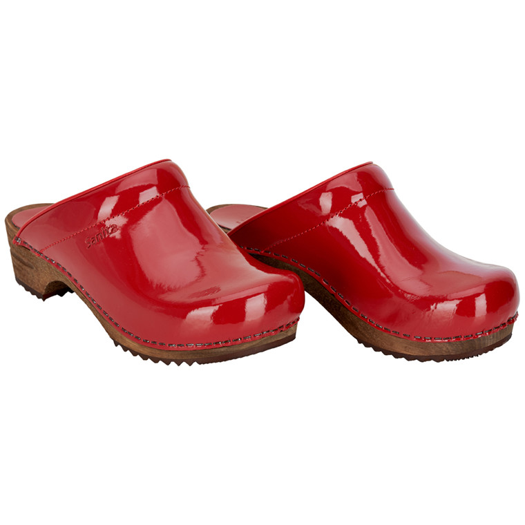 sanita red patent leather clogs