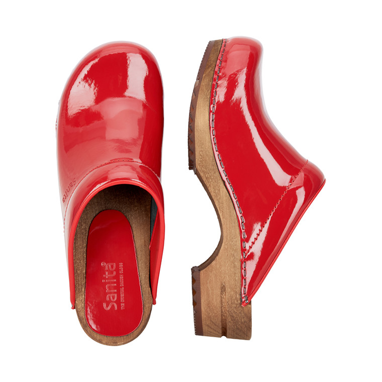 red sanita clogs