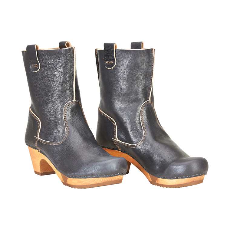 sanita stiefel sale