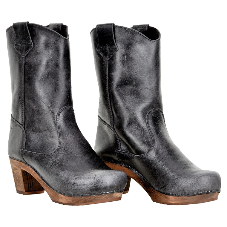 sanita stiefel sale