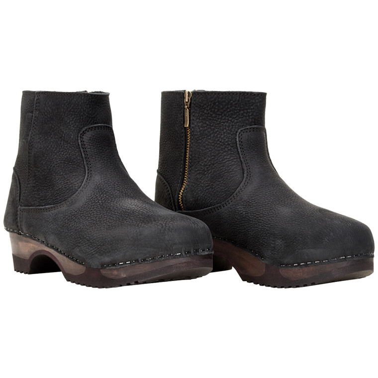 sanita stiefel sale