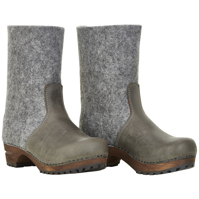 sanita stiefel sale