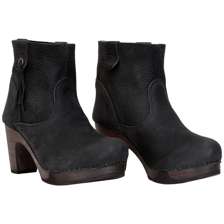 sanita stiefel sale