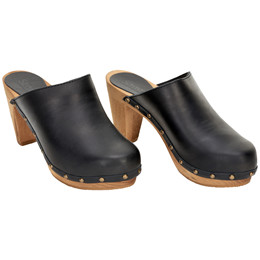 sanitas clogs