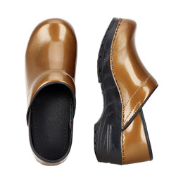 sanita clogs price
