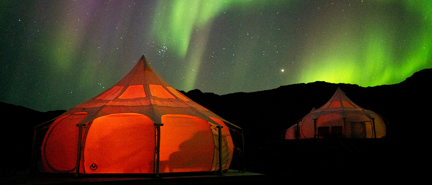 Camp Kangiusaq i nordlys