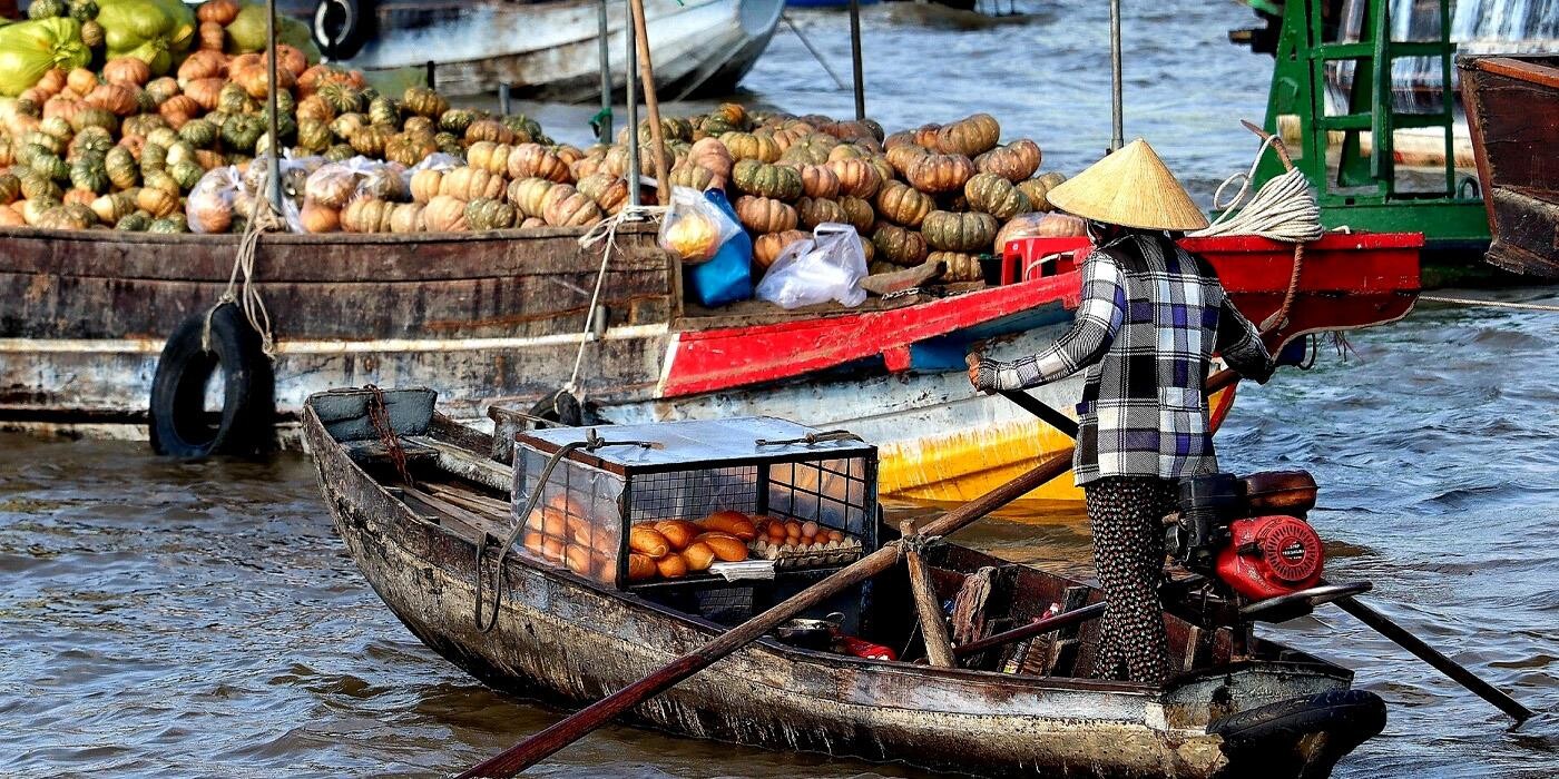 Marked på Mekong-floden