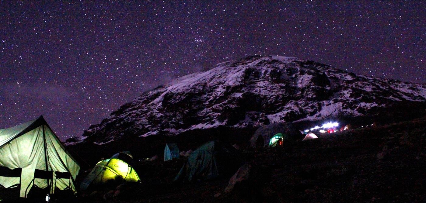 Kilimanjaro på en stjerneklar nat