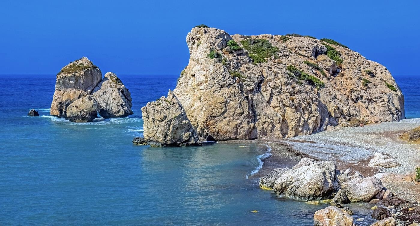 Se Aphrodites klippe når du rejser til Cypern.