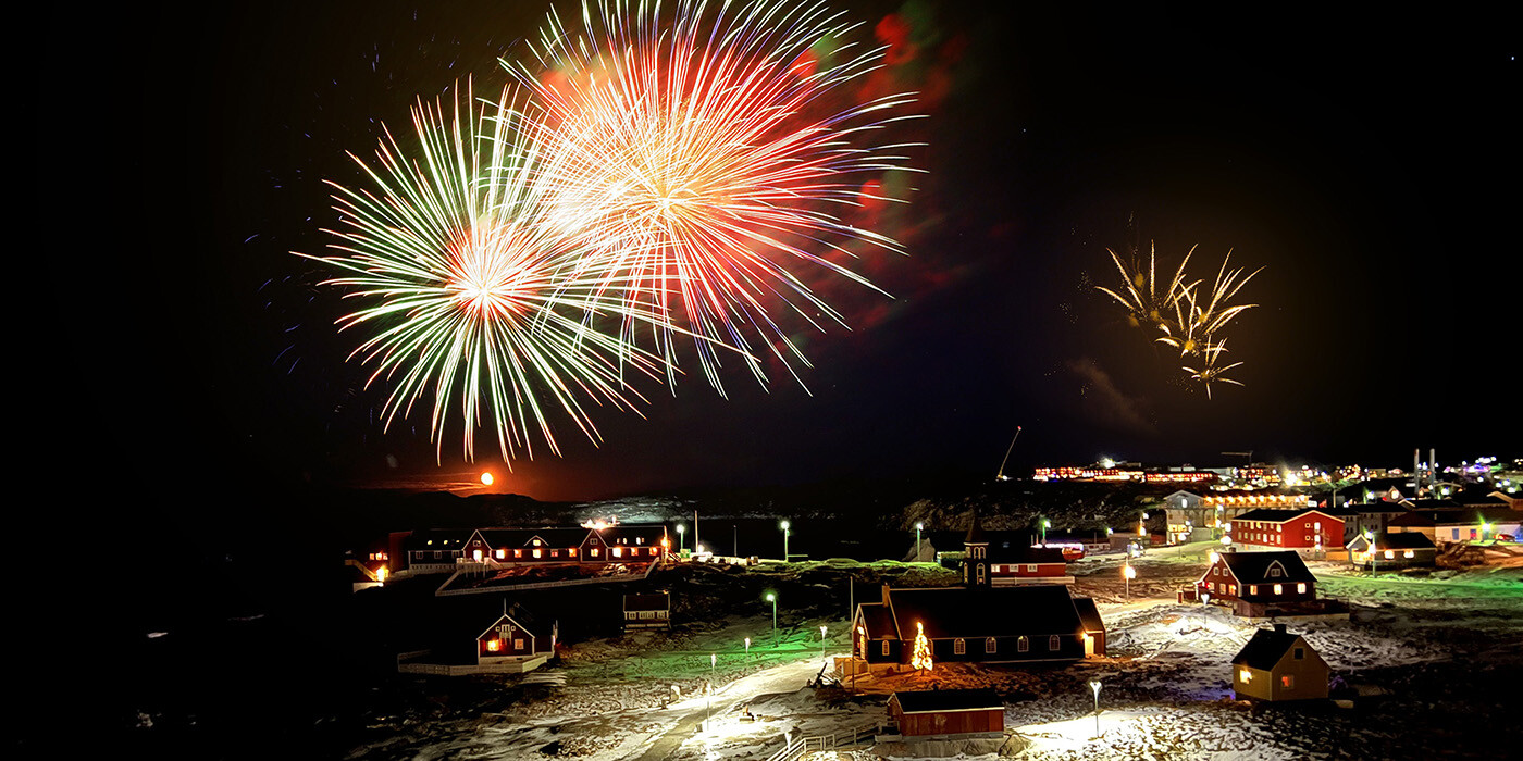 Nytårsfyrværkeri over Ilulissat