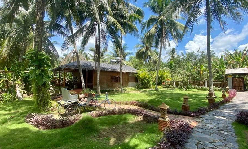 Coco Riverside Lodge