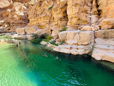 Badetur i Wadi - Oman