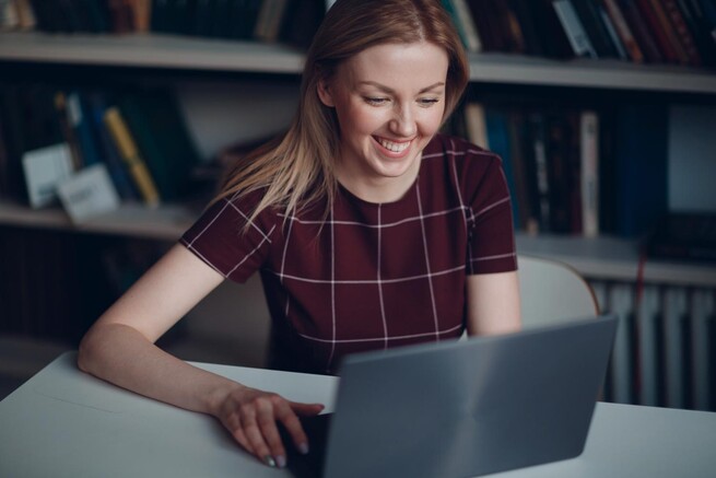 fjernundervisning-online