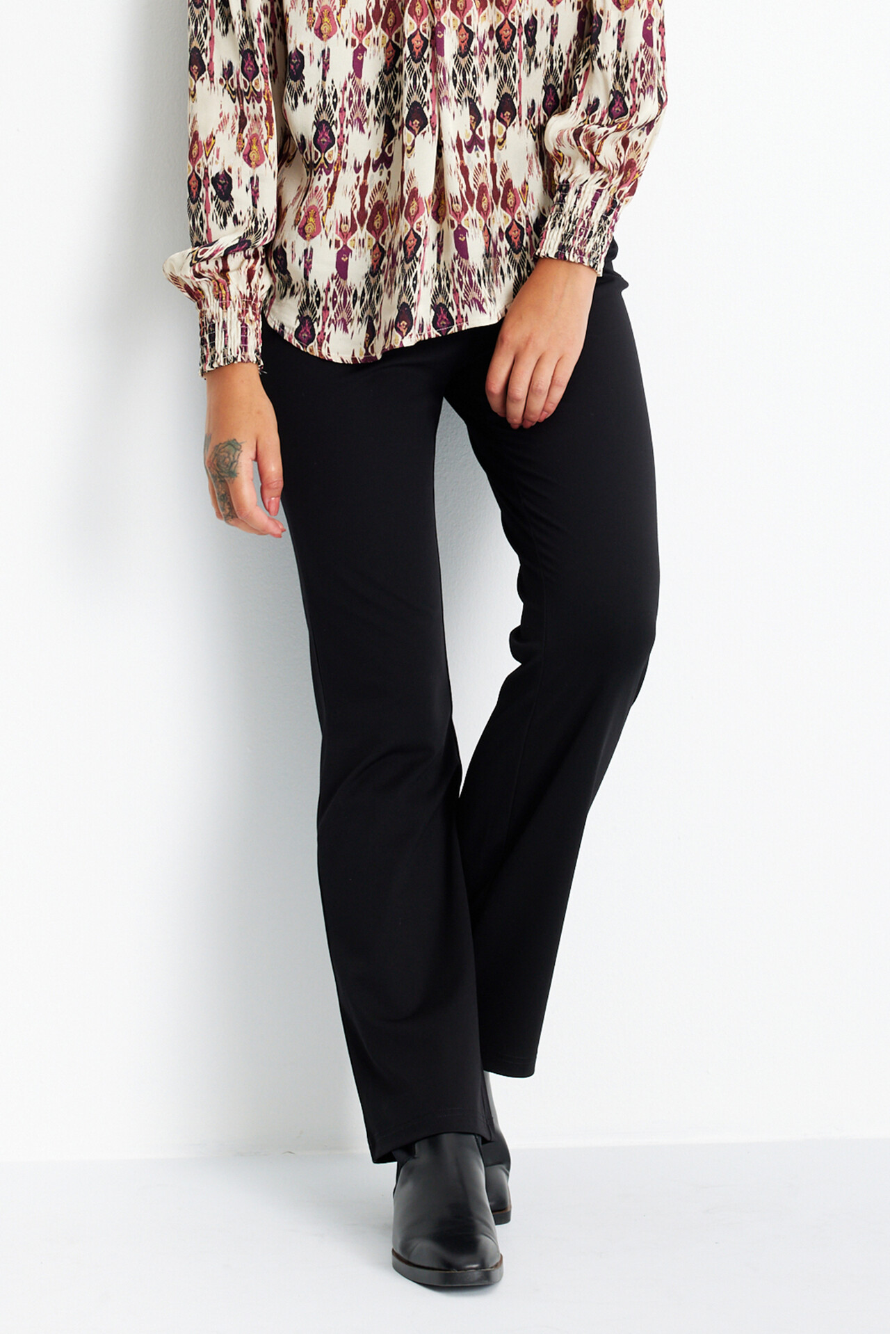 IN FRONT HAILY BOOT CUT PANTS 15357 999 (Black 999, S)