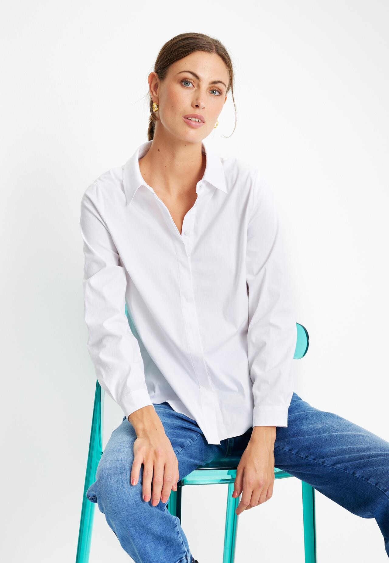 Front Valeria Shirt 15298 010 White 010