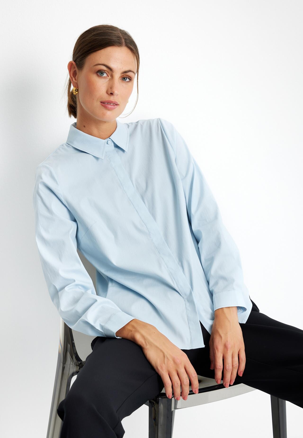 Front Valeria Shirt 15298 505 Light Blue 505
