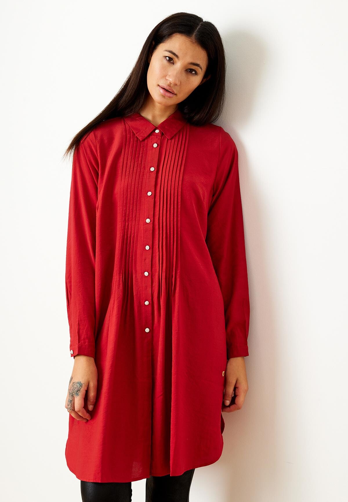 Front Viky Tunic 14590 224 Rubi Red 224